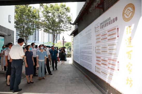 “中医药非遗在社区”让中医药非遗触手可及——全国“非遗在社区”工作经验交流活动专家组莅临温州中医药特色街区考察(图3)
