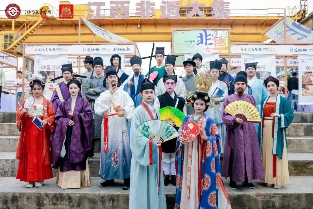 非遗好物聚豫章 国潮焕新正当时——2025江西非遗大集在南昌启幕(图4)
